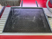 Isel icp 4030 cnc freesmachine + voorraad steunzool halffabrikaat v.v. pneumatische luchtafzuigingsklep, machinetafel en stelling - afbeelding 3 van  25
