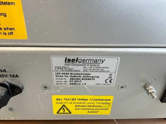 Isel icp 4030 cnc freesmachine + voorraad steunzool halffabrikaat v.v. pneumatische luchtafzuigingsklep, machinetafel en stelling - afbeelding 24 van  25
