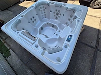Island balboa 7 persoons amerikaans jacuzzi en buitenspa - afbeelding 6 van  19