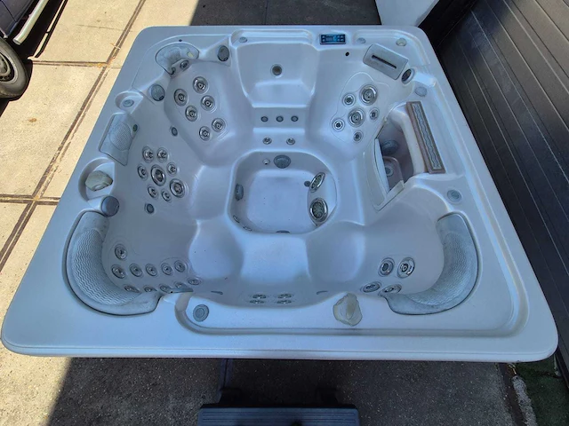 Island balboa 7 persoons amerikaans jacuzzi en buitenspa - afbeelding 13 van  19
