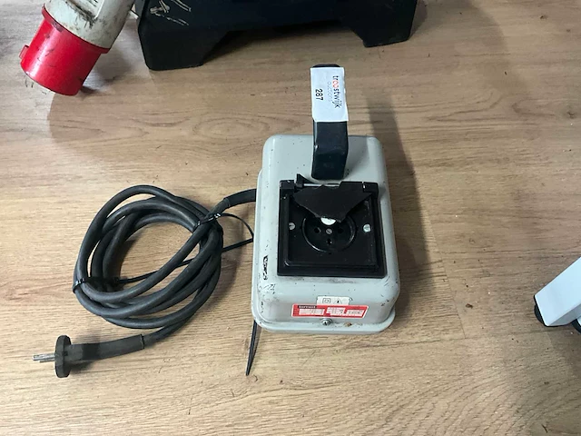 Ismet transformator - afbeelding 5 van  5