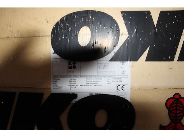 Isolatieplaten iko alu 140 mm. 240 x 120 cm. 15 pakken a 8,64 m2. - afbeelding 4 van  5