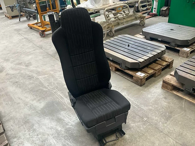 Isri mercedes stoelen (9x) - afbeelding 3 van  7
