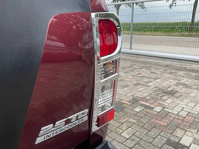 Isuzu - d max - atfs - personenauto - 2013 - afbeelding 9 van  39