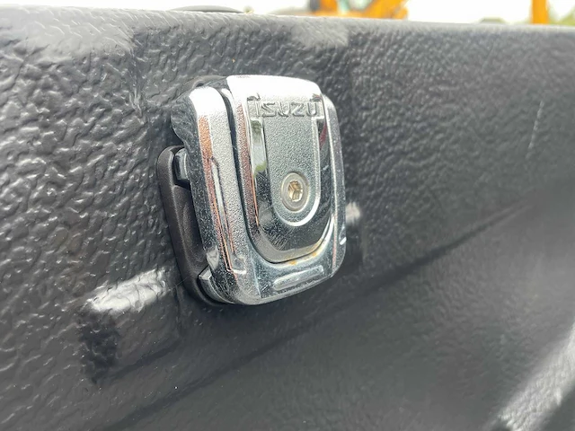 Isuzu - d max - atfs - personenauto - 2013 - afbeelding 11 van  39
