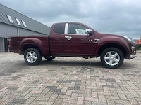 Isuzu - d max - atfs - personenauto - 2013 - afbeelding 34 van  39