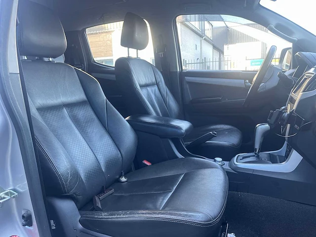Isuzu d-max 2.5 double cab lsx 5-persoons - 2016 | vx-388-l - afbeelding 16 van  26