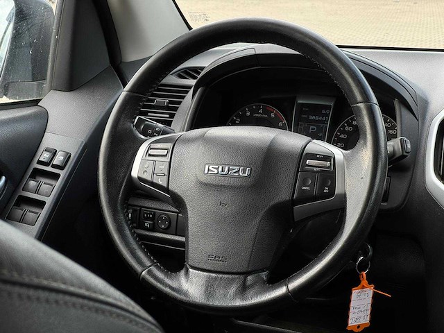 Isuzu d-max 2.5 double cab lsx 5-persoons - 2016 | vx-388-l - afbeelding 9 van  38