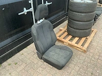 Isuzu d-max bestuurdersstoel - afbeelding 3 van  3