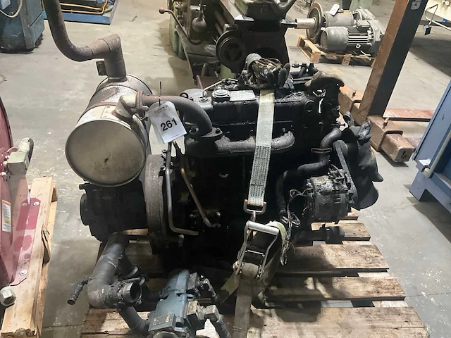 Isuzu motor - afbeelding 4 van  7