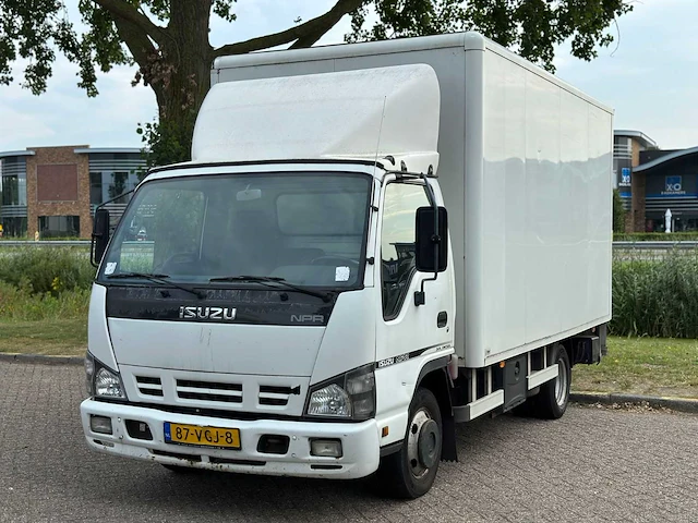 Isuzu n3.0 nkr85l, 87-vgj-8 - afbeelding 1 van  11