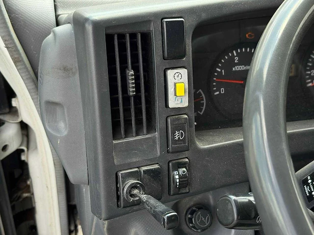 Isuzu npr 85l-h5 automaat 2010 | 5 ton | bx-jl-95 - afbeelding 11 van  23