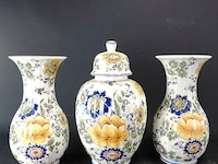 Italiaans porseleinen kaststel - afbeelding 1 van  5