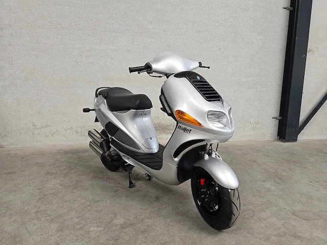 Italjet - formula - 125cc twin - 2t scooter - afbeelding 4 van  8