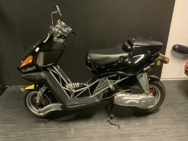 Italjet bromscooter dragstar 50 brommer - afbeelding 1 van  13