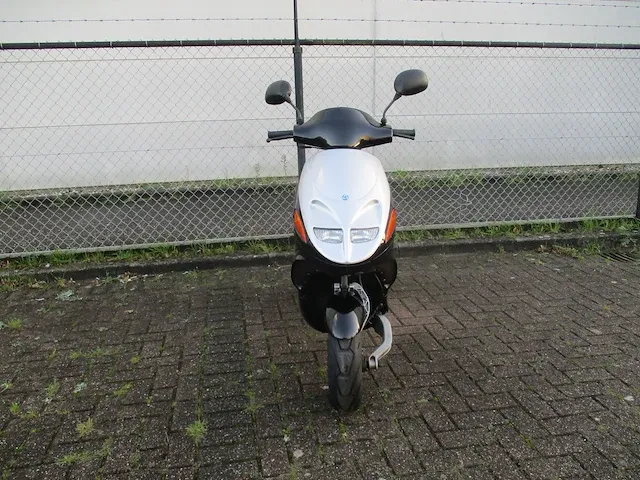 Italjet formula 2 tact - bromscooter - ducati corse - scooter - afbeelding 5 van  11