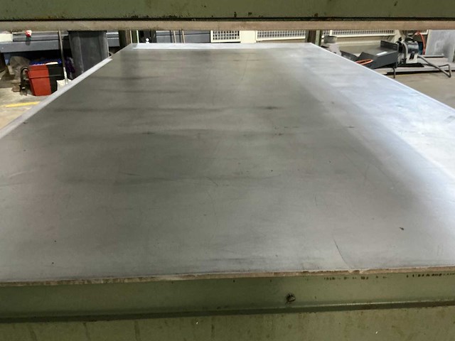 Italpresse - mec b 4 - fineerpers - afbeelding 10 van  13