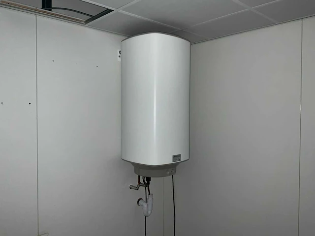 Itho daalderop 120 mono plus elektrische boiler - afbeelding 1 van  5