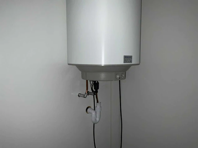 Itho daalderop 120 mono plus elektrische boiler - afbeelding 3 van  5