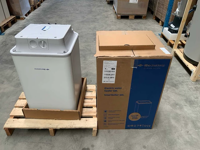 Itho daalderop elektro boiler 50l plus boiler - afbeelding 1 van  5