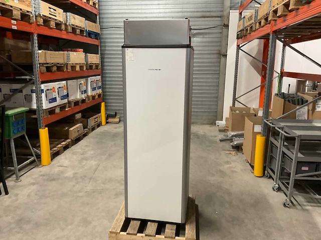 Itho daalderop i-wpv 270l 03-00629 warmtepomp voorraadvat - afbeelding 1 van  6