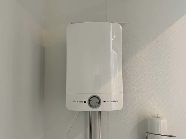 Itho daalderop keukenboiler 15l - afbeelding 1 van  5