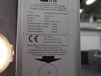 Itw - afbeelding 4 van  13