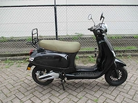 Iva - bromscooter - e-riva - e-scooter - afbeelding 9 van  12