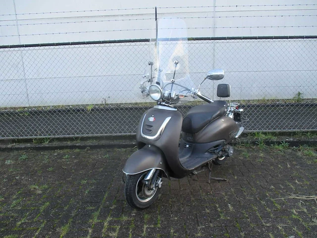 Iva - retro snorscooter - roma 50 - scooter - afbeelding 4 van  11