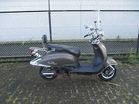 Iva - retro snorscooter - roma 50 - scooter - afbeelding 8 van  11