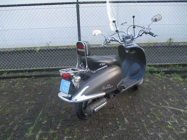 Iva - retro snorscooter - roma 50 - scooter - afbeelding 9 van  11