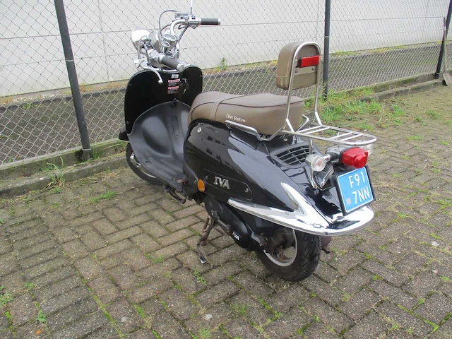 Iva - snorscooter - ra9015 retro - scooter - afbeelding 2 van  11