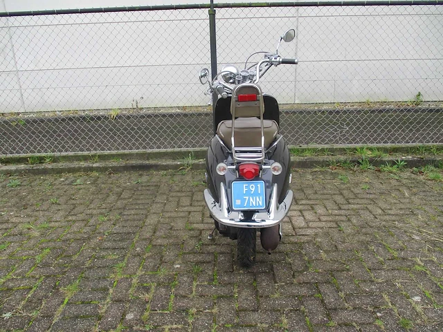 Iva - snorscooter - ra9015 retro - scooter - afbeelding 10 van  11