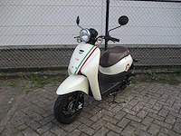 Iva - snorscooter - rio 50 - scooter - afbeelding 2 van  11