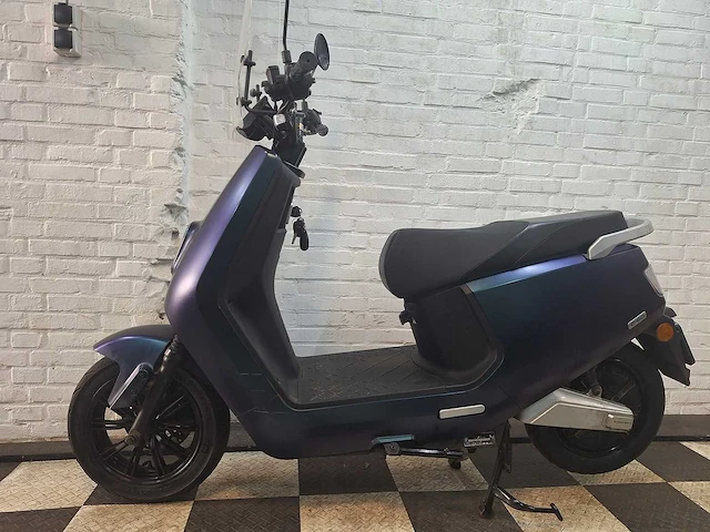 Iva e-go s8 45 km elektrische bromscooter - afbeelding 1 van  7