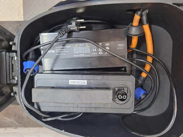 Iva e-go s8 45 km elektrische bromscooter - afbeelding 7 van  7