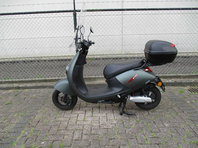Iva lx 02 - e-snorscooter - e-go s3 - scooter - afbeelding 1 van  14