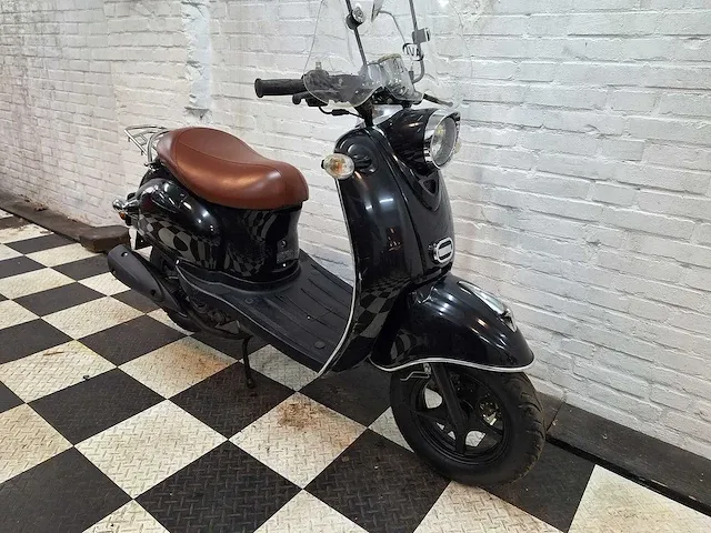 Iva venti 45 km bromscooter 4takt - afbeelding 6 van  7