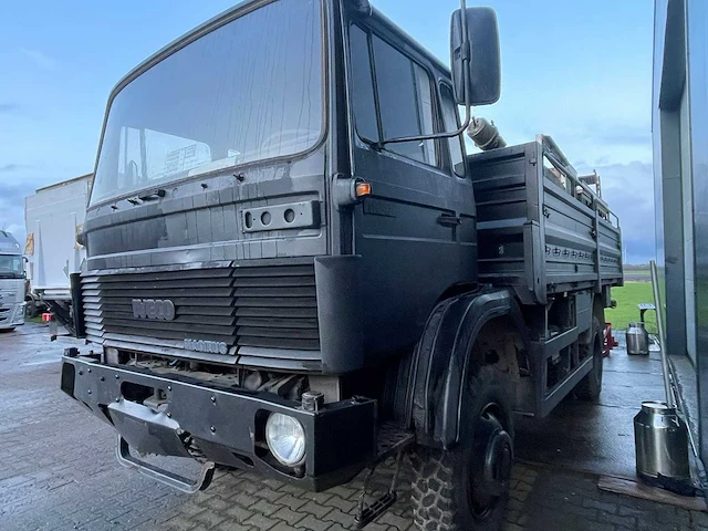 Iveco - 10-17 - vrachtwagen - afbeelding 16 van  18