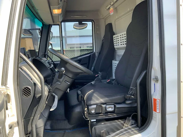 Iveco - 120e - eurocargo - koelwagen - vrachtwagen - 2018 - afbeelding 4 van  35