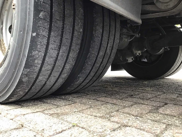 Iveco - 120el euro6 - vrachtwagen - afbeelding 10 van  32