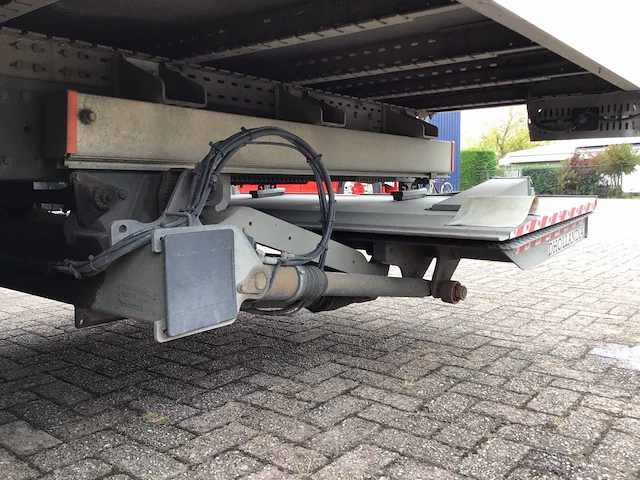 Iveco - 120el euro6 - vrachtwagen - afbeelding 13 van  32