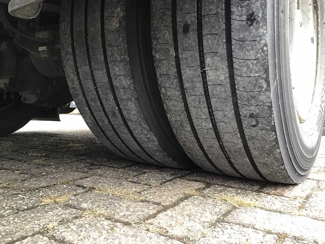 Iveco - 120el euro6 - vrachtwagen - afbeelding 14 van  32