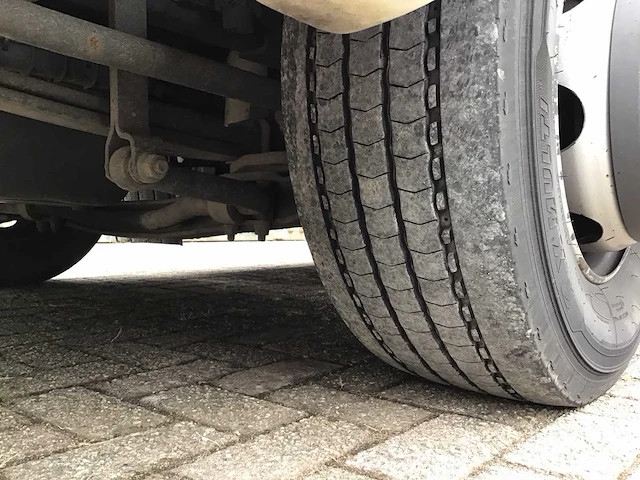 Iveco - 120el euro6 - vrachtwagen - afbeelding 15 van  32