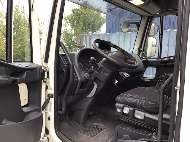 Iveco - 120el euro6 - vrachtwagen - afbeelding 18 van  32
