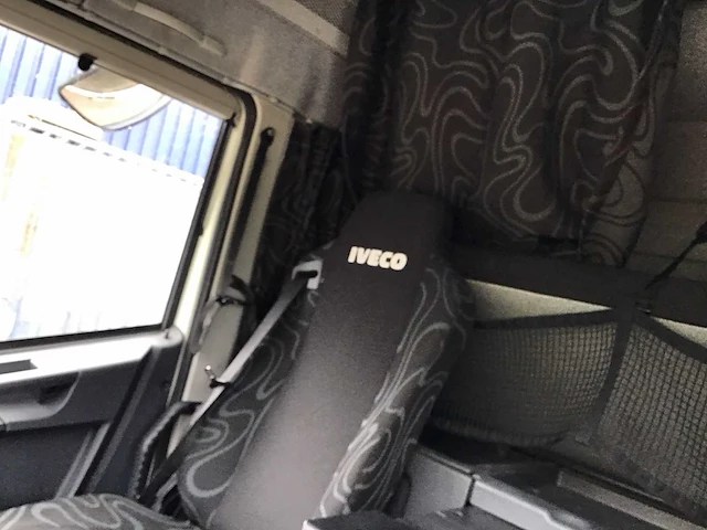 Iveco - 120el euro6 - vrachtwagen - afbeelding 27 van  32
