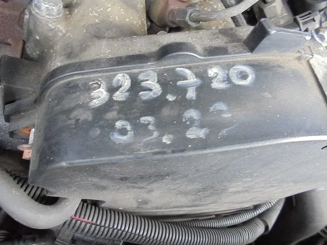 Iveco - 29 l 12v 330 h2 - 01-vzj-1 - afbeelding 8 van  16