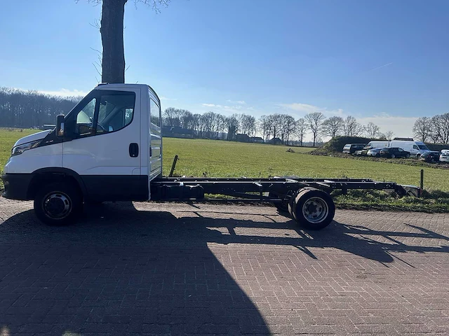 Iveco - 35c18 3.0 410 - vfn-22-l - afbeelding 11 van  18