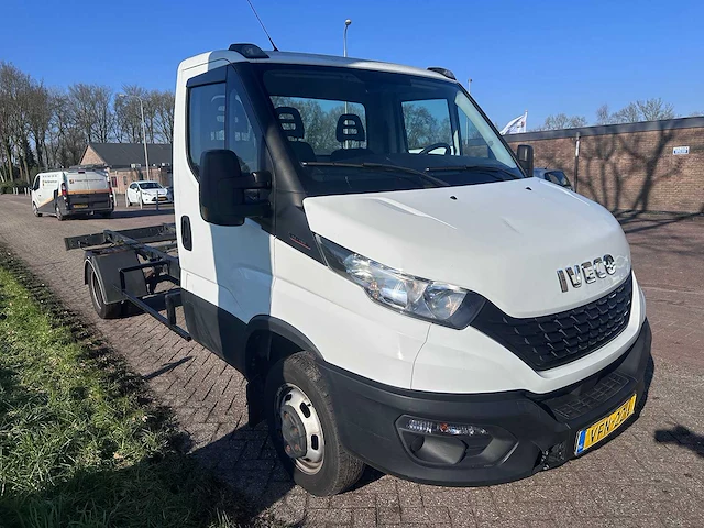 Iveco - 35c18 3.0 410 - vfn-22-l - afbeelding 15 van  18