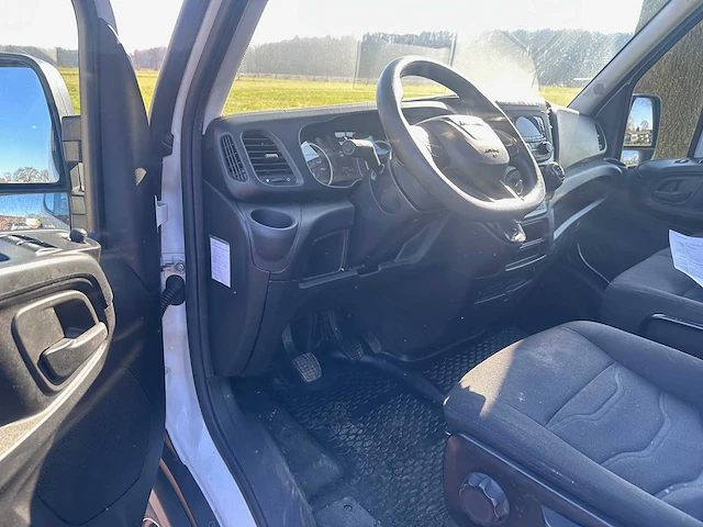 Iveco - 35c18 3.0 410 - vfn-22-l - afbeelding 17 van  18